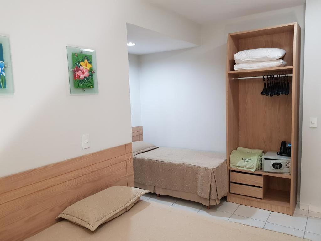 Hotel Golden Dolphin Com Cafe Da Manha! Piscinas 24H Калдас Новас Екстериор снимка